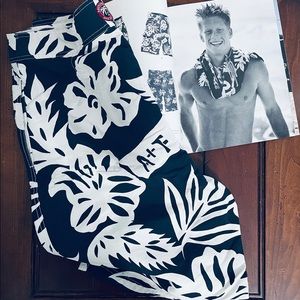 Abercrombie & Fitch “Breakers Surf Short”